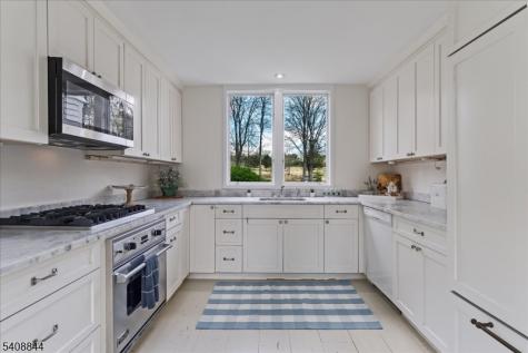 121 Mosle Road Mendham NJ 07931