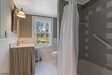 121 Mosle Road Mendham NJ 07931