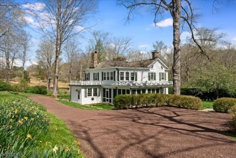 121 Mosle Road Mendham NJ 07931