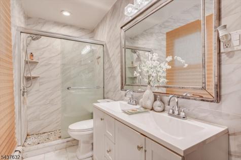 44 Lynwood Avenue Franklin NJ 08823