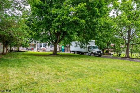 44 Lynwood Avenue Franklin NJ 08823