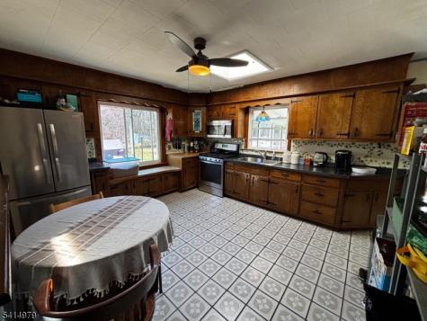 53 Carlton Avenue Ewing NJ 08618