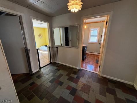 53 Carlton Avenue Ewing NJ 08618