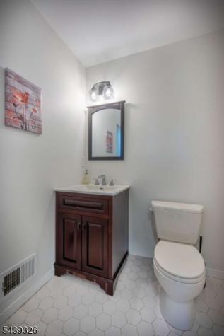 132 Longacre Court Hillsborough NJ 08844