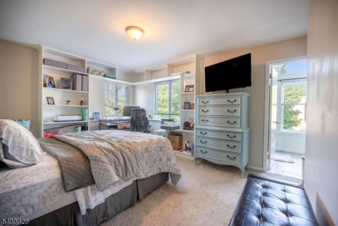 132 Longacre Court Hillsborough NJ 08844