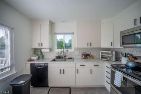 132 Longacre Court Hillsborough NJ 08844