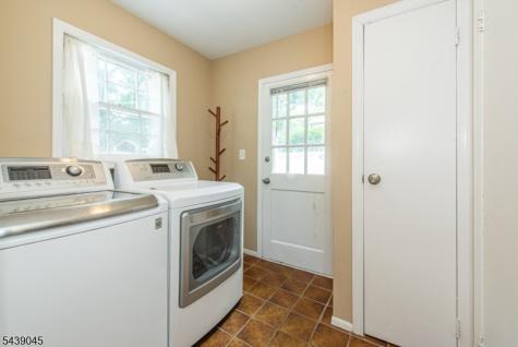 7 Natalie Drive West Caldwell NJ 07006