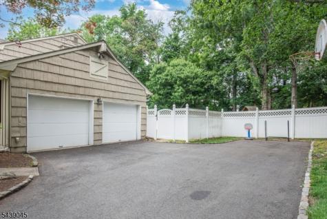 7 Natalie Drive West Caldwell NJ 07006