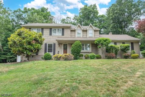 7 Natalie Drive West Caldwell NJ 07006
