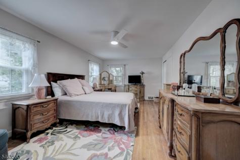 67 Harrison Street Verona NJ 07044