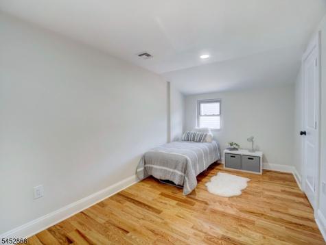 156 W Lincoln Avenue Roselle Park NJ 07204