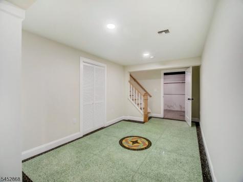 156 W Lincoln Avenue Roselle Park NJ 07204