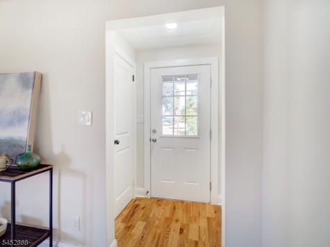 156 W Lincoln Avenue Roselle Park NJ 07204