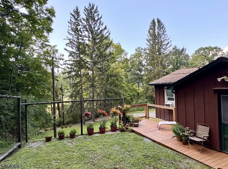 20 E Crisman Road Hardwick NJ 07825