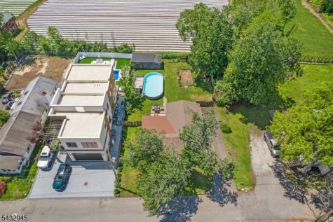 15 Volker Lane Livingston NJ 07039