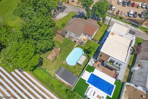 15 Volker Lane Livingston NJ 07039