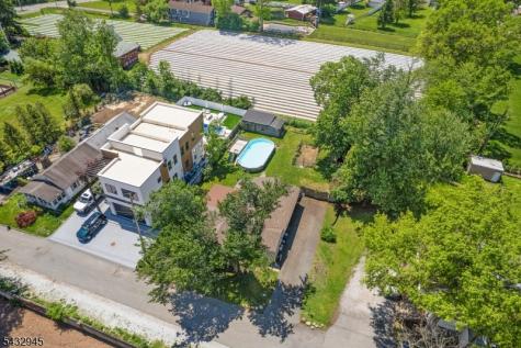15 Volker Lane Livingston NJ 07039