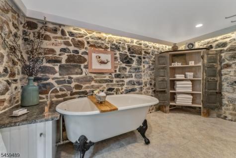 152 Route 627 Pohatcong NJ 08865