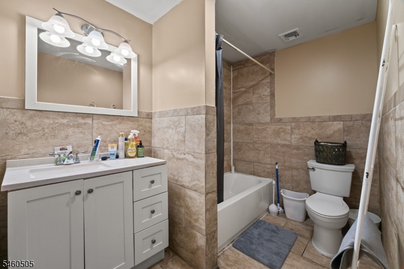 39 Richmond Avenue Paterson NJ 07502