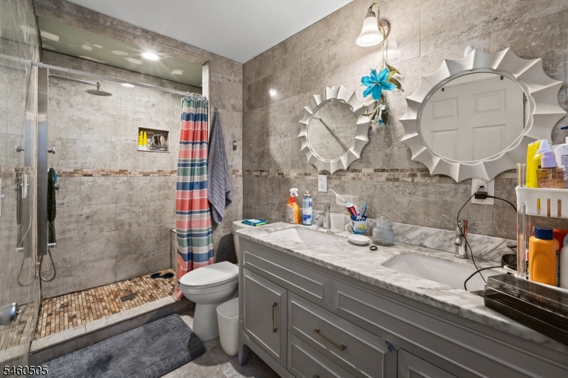 39 Richmond Avenue Paterson NJ 07502