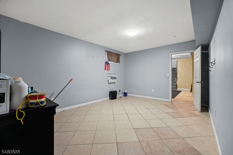 39 Richmond Avenue Paterson NJ 07502