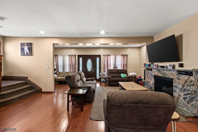 39 Richmond Avenue Paterson NJ 07502
