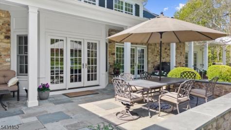 24 Water Street Tewksbury NJ 08833