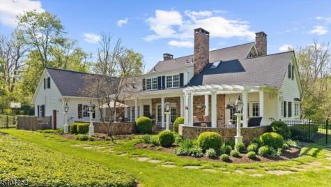 24 Water Street Tewksbury NJ 08833