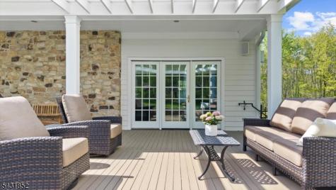 24 Water Street Tewksbury NJ 08833