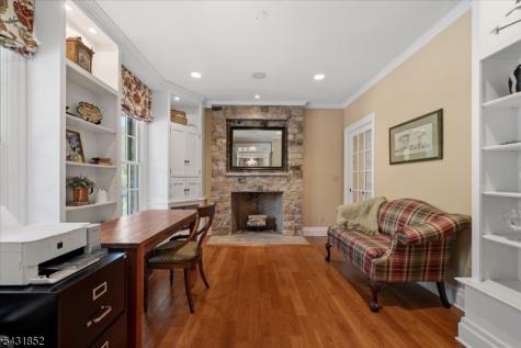 24 Water Street Tewksbury NJ 08833