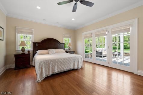 24 Water Street Tewksbury NJ 08833