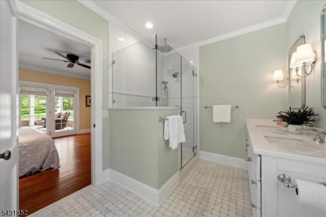 24 Water Street Tewksbury NJ 08833