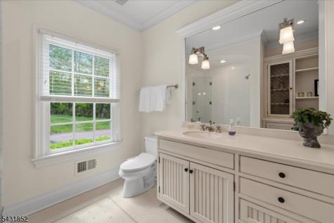 24 Water Street Tewksbury NJ 08833