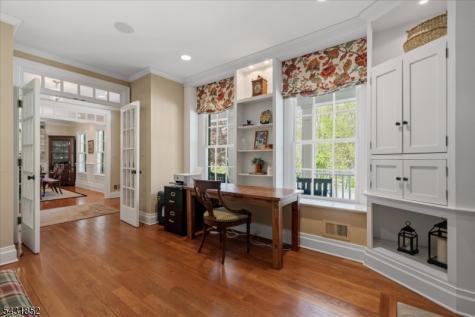 24 Water Street Tewksbury NJ 08833