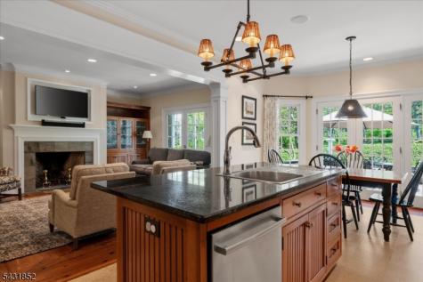 24 Water Street Tewksbury NJ 08833