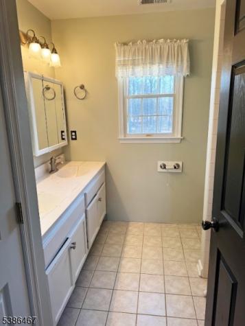 15 Opdyke Road Kingwood NJ 08825
