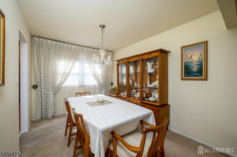 5 Berdine Court Woodbridge NJ 07067