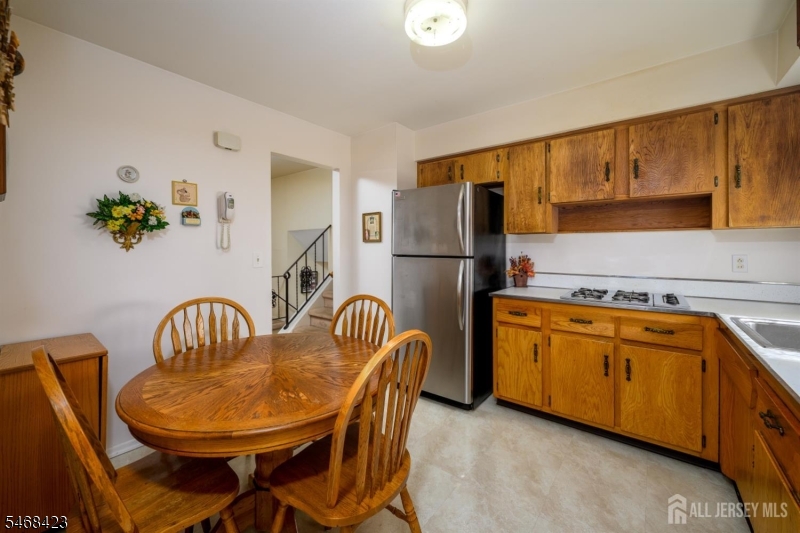 5 Berdine Court Woodbridge NJ 07067