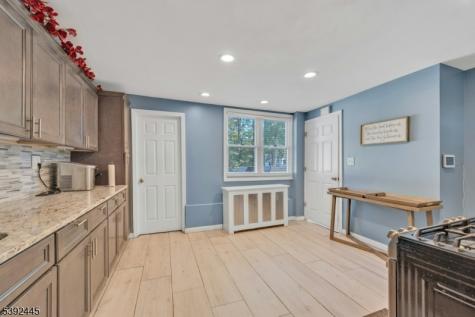 608 Springdale Avenue East Orange NJ 07017