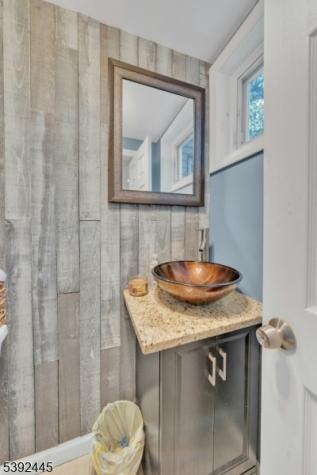 608 Springdale Avenue East Orange NJ 07017