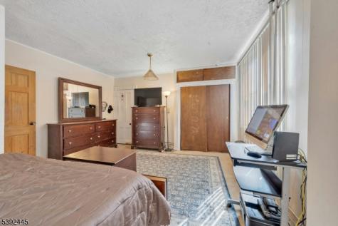 608 Springdale Avenue East Orange NJ 07017