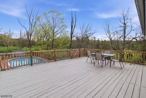 86 Kennedy Road Green NJ 07821
