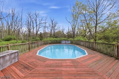 86 Kennedy Road Green NJ 07821