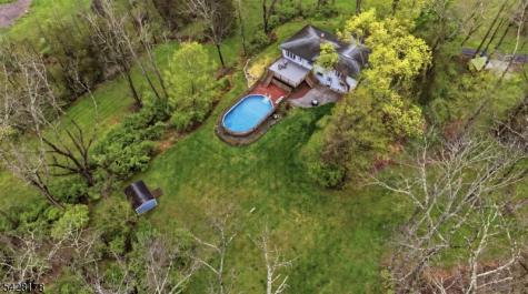 86 Kennedy Road Green NJ 07821