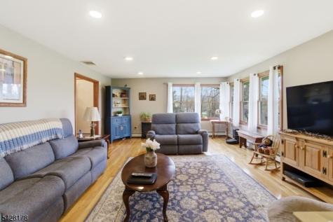 86 Kennedy Road Green NJ 07821