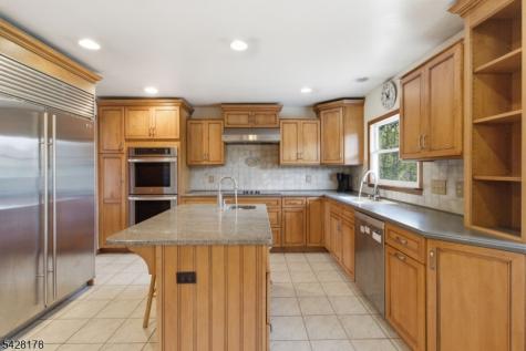 86 Kennedy Road Green NJ 07821