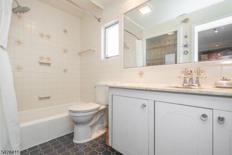7 York Street Lambertville NJ 08530