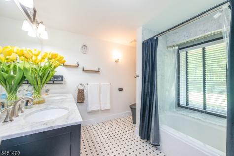 111 Ballantine Road Andover NJ 07821
