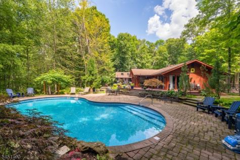 111 Ballantine Road Andover NJ 07821