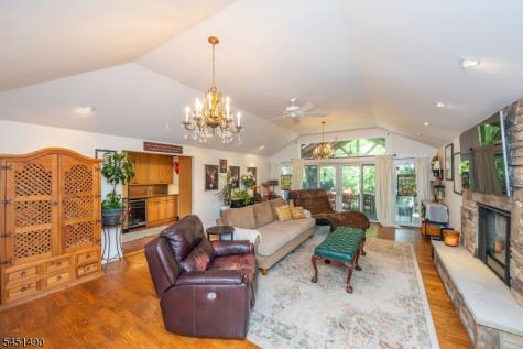 111 Ballantine Road Andover NJ 07821